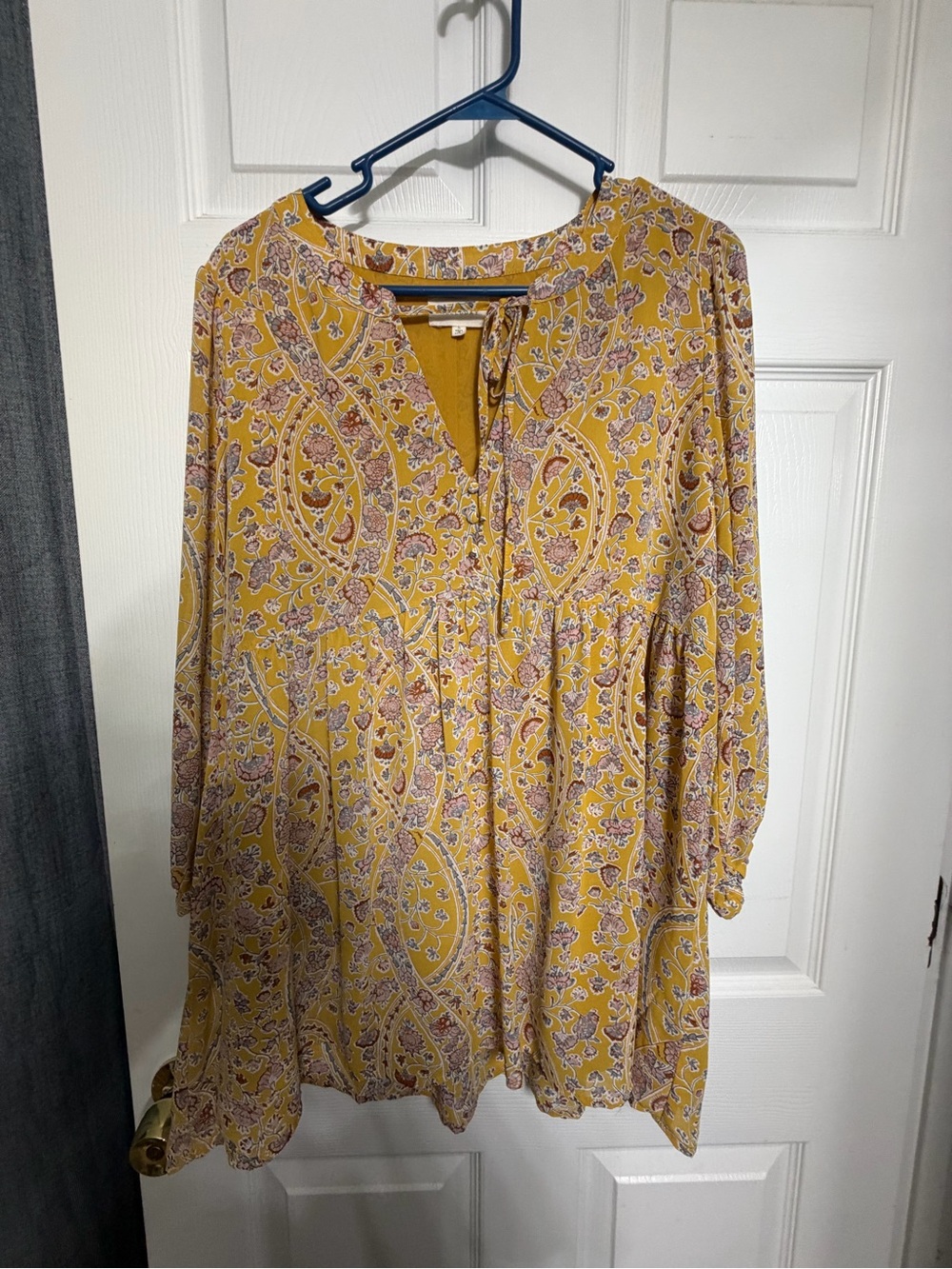 Women's Yellow flower V-Neck Tunic Top